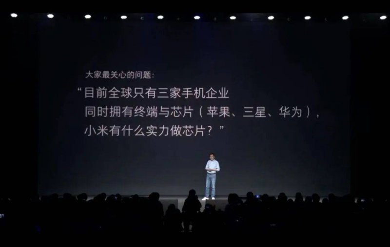 龙湖集团	：下半年将新开业10座商场，5座为轻资产