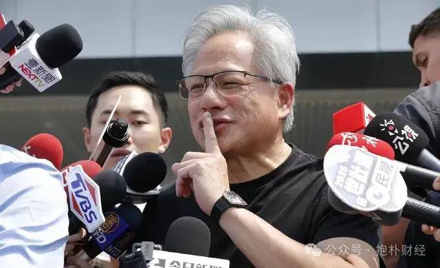 杭州城西银泰城外街焕新亮相